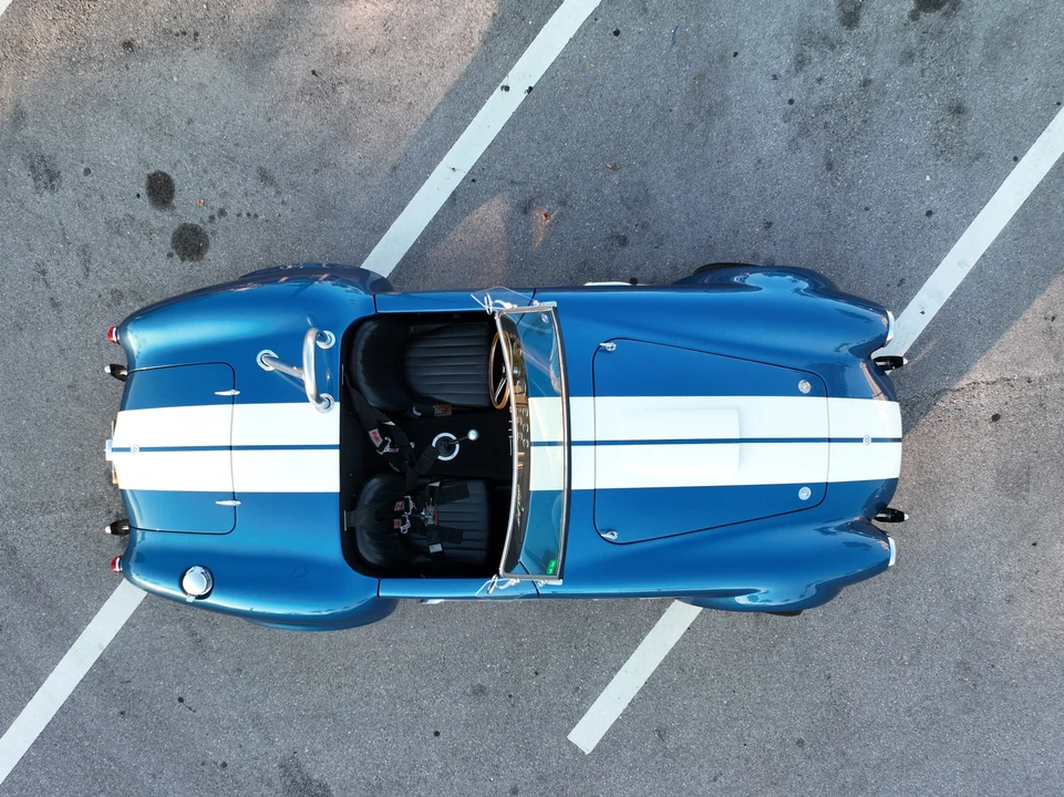 Shelby Cobra Replica - Image 2 of 31