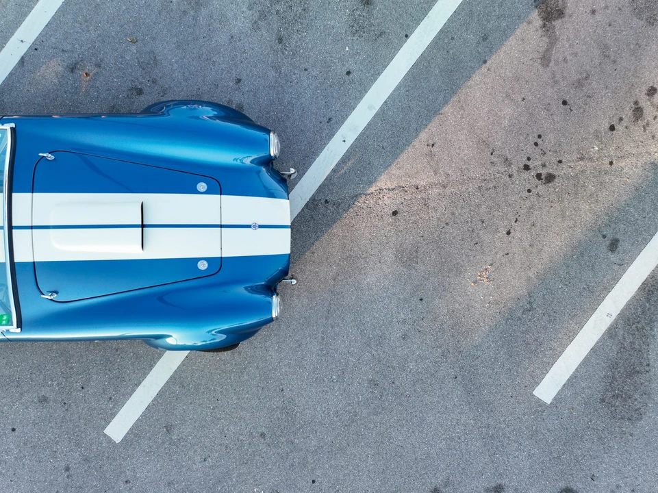 Shelby Cobra Replica - Image 17 of 31