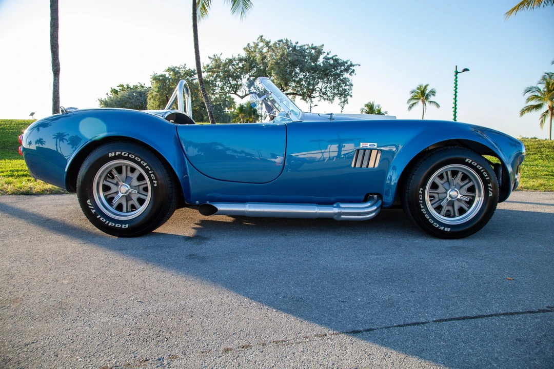 Shelby Cobra Replica - Image 15 of 31