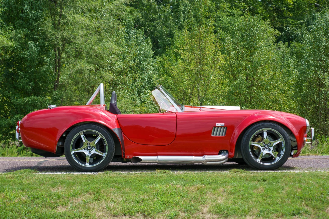 Shelby Cobra Replica - Image 13 of 31