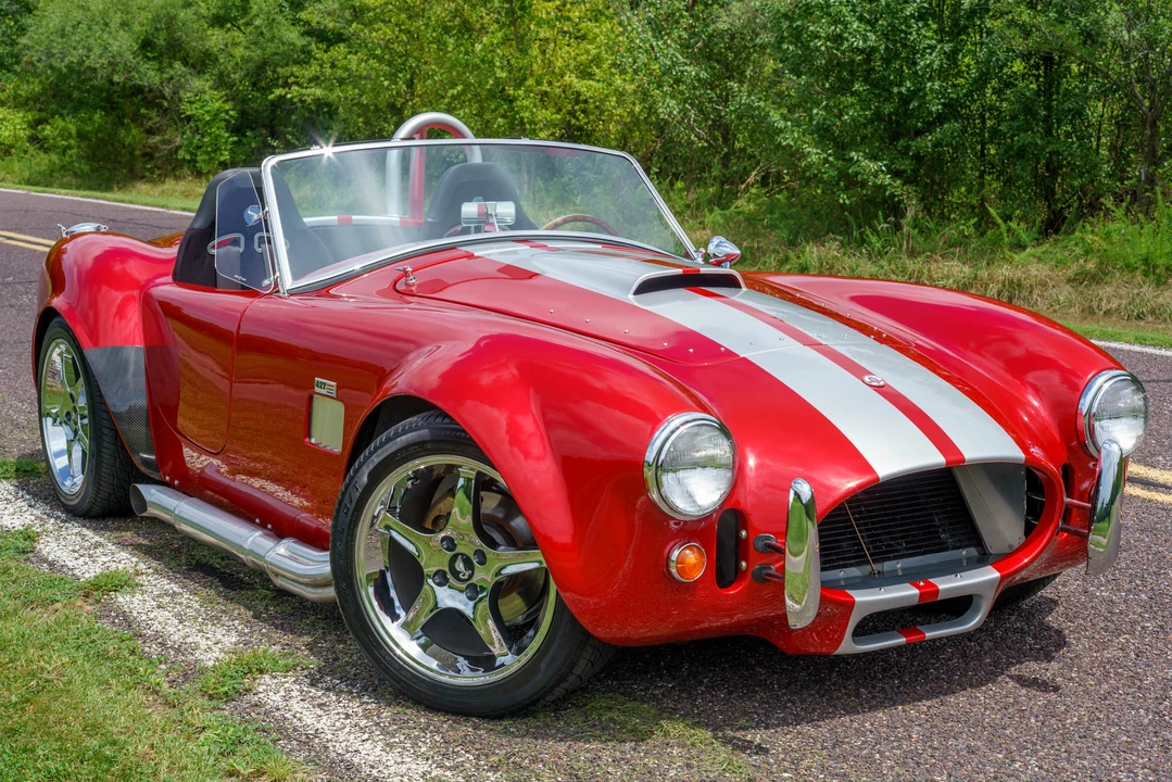 Shelby Cobra Replica - Image 8 of 31