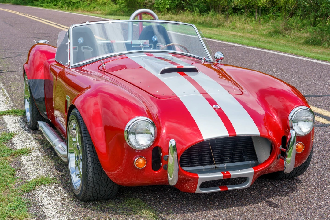 Shelby Cobra Replica - Image 7 of 31