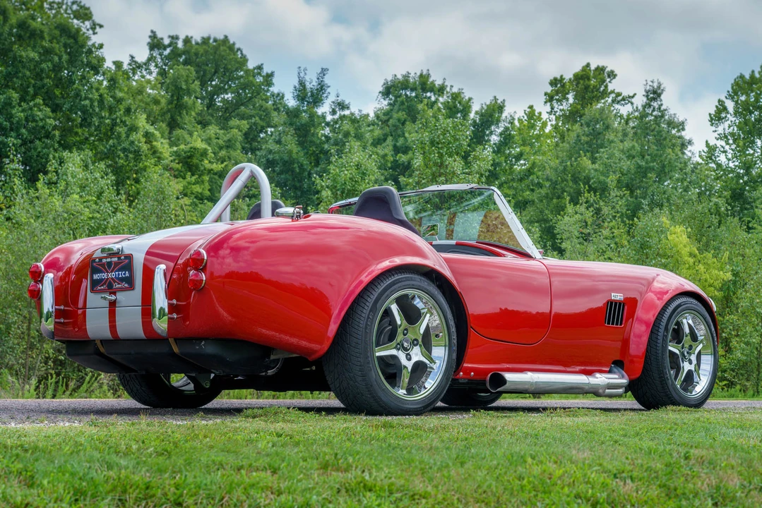 Shelby Cobra Replica - Image 17 of 31