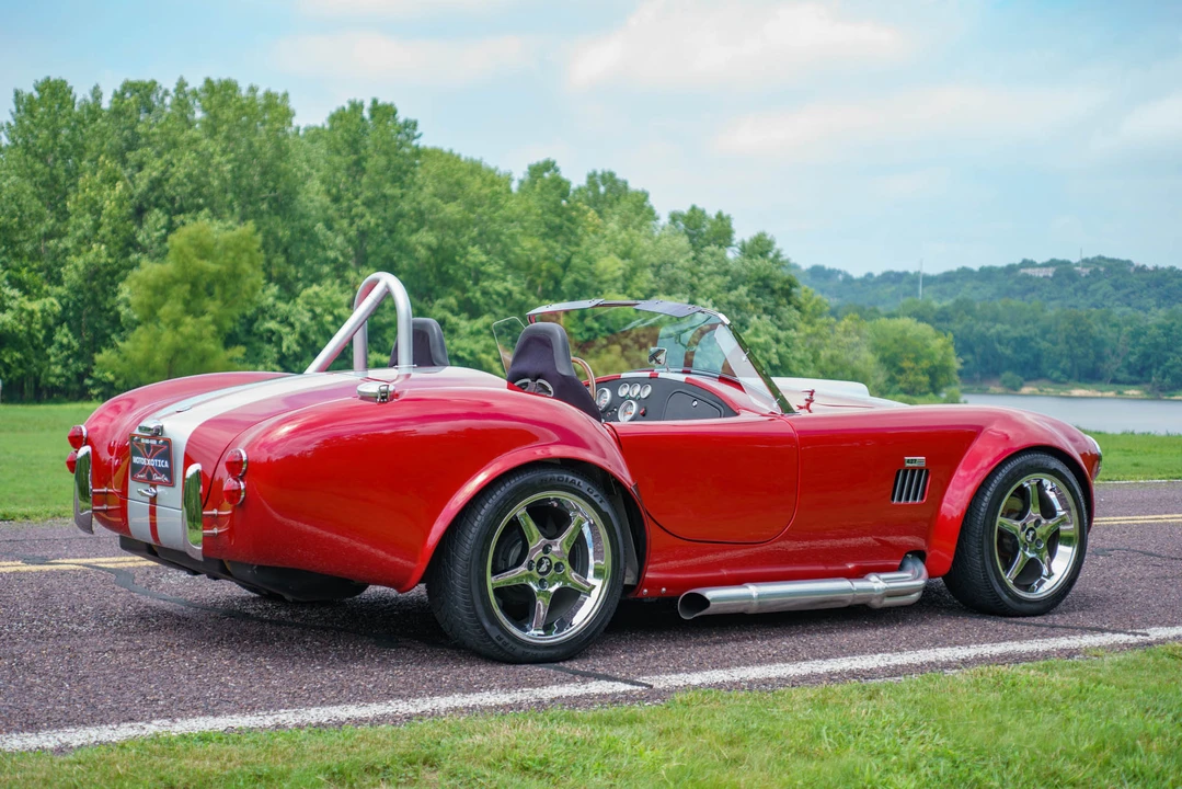 Shelby Cobra Replica - Image 15 of 31