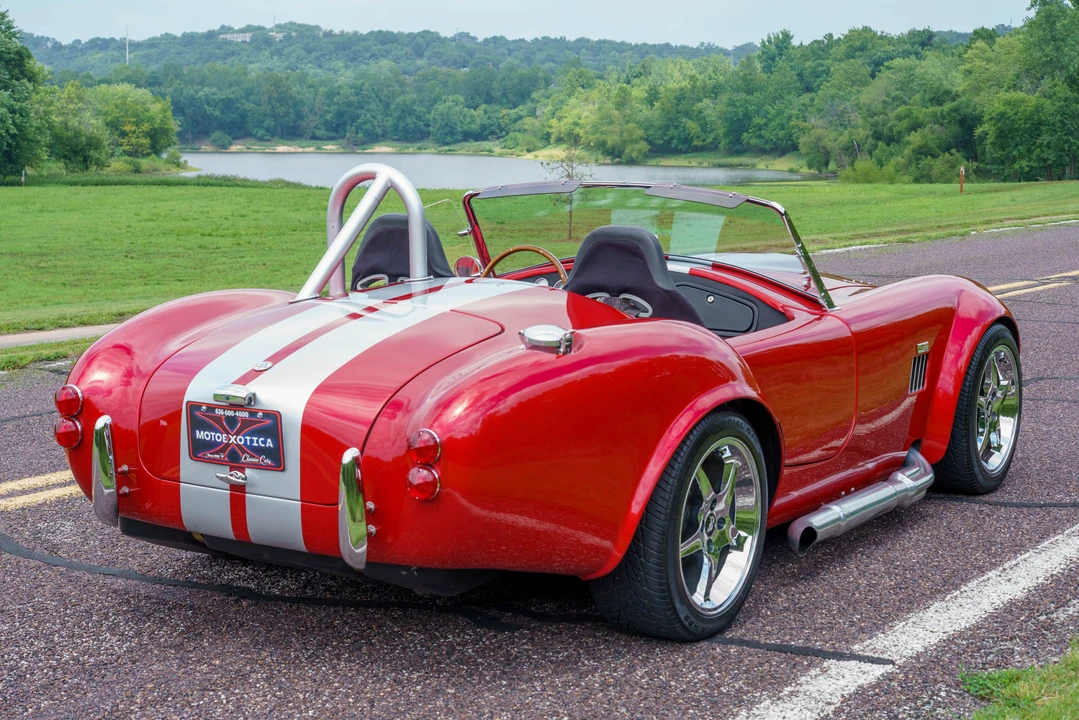 Shelby Cobra Replica - Image 20 of 31
