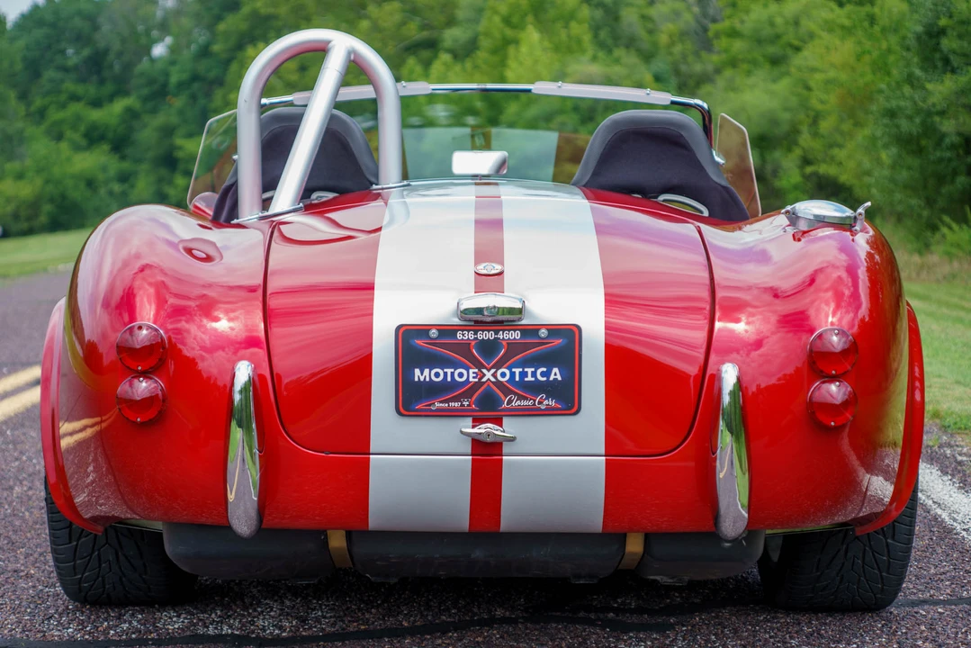Shelby Cobra Replica - Image 21 of 31