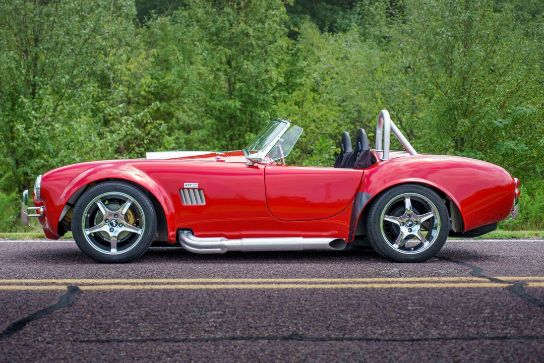 Shelby Cobra Replica - Image 28 of 31