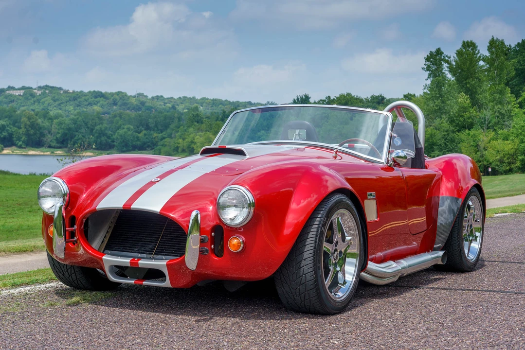 Shelby Cobra Replica - Image 4 of 31