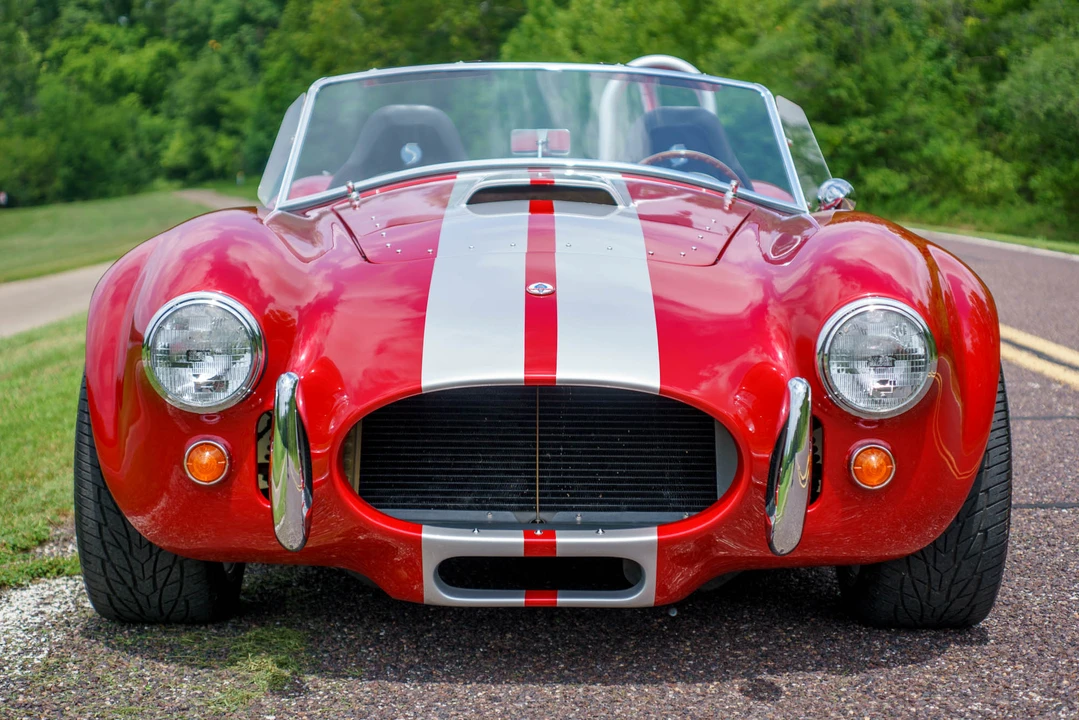 Shelby Cobra Replica - Image 5 of 31