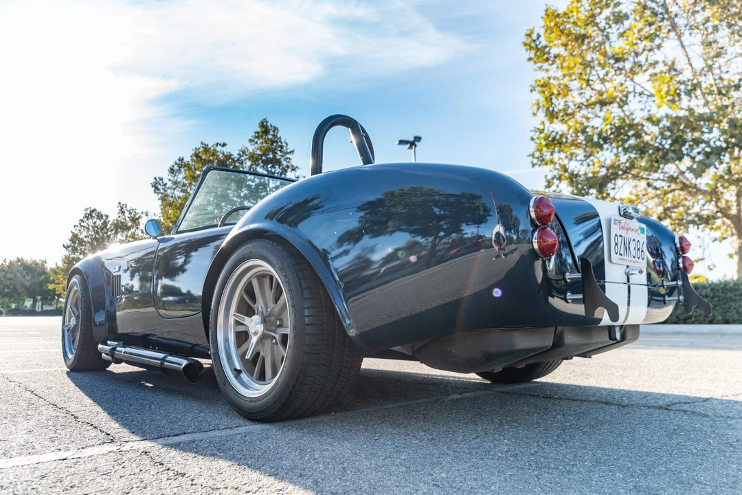 Shelby Cobra Replica - Image 16 of 31