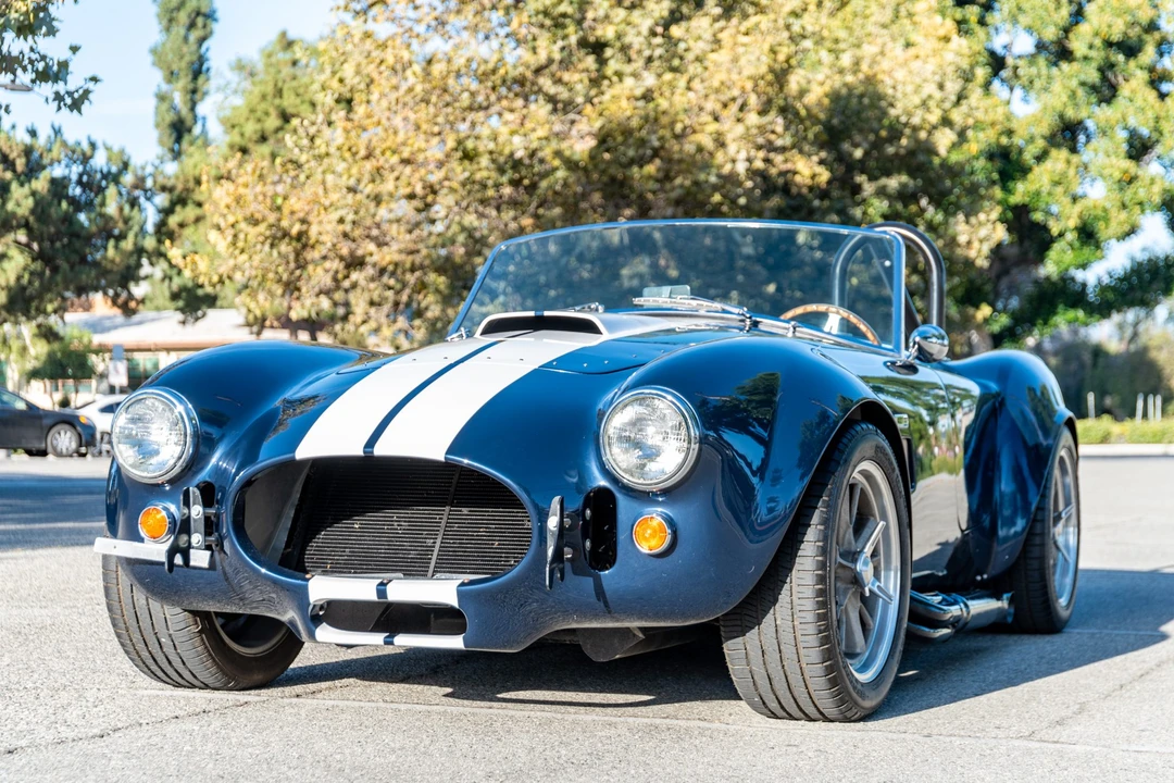 Shelby Cobra Replica - Image 4 of 31