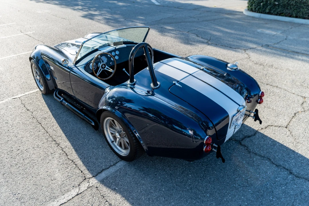 Shelby Cobra Replica - Image 18 of 31