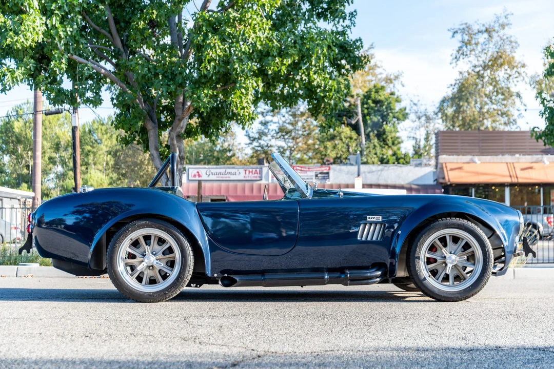 Shelby Cobra Replica - Image 9 of 31