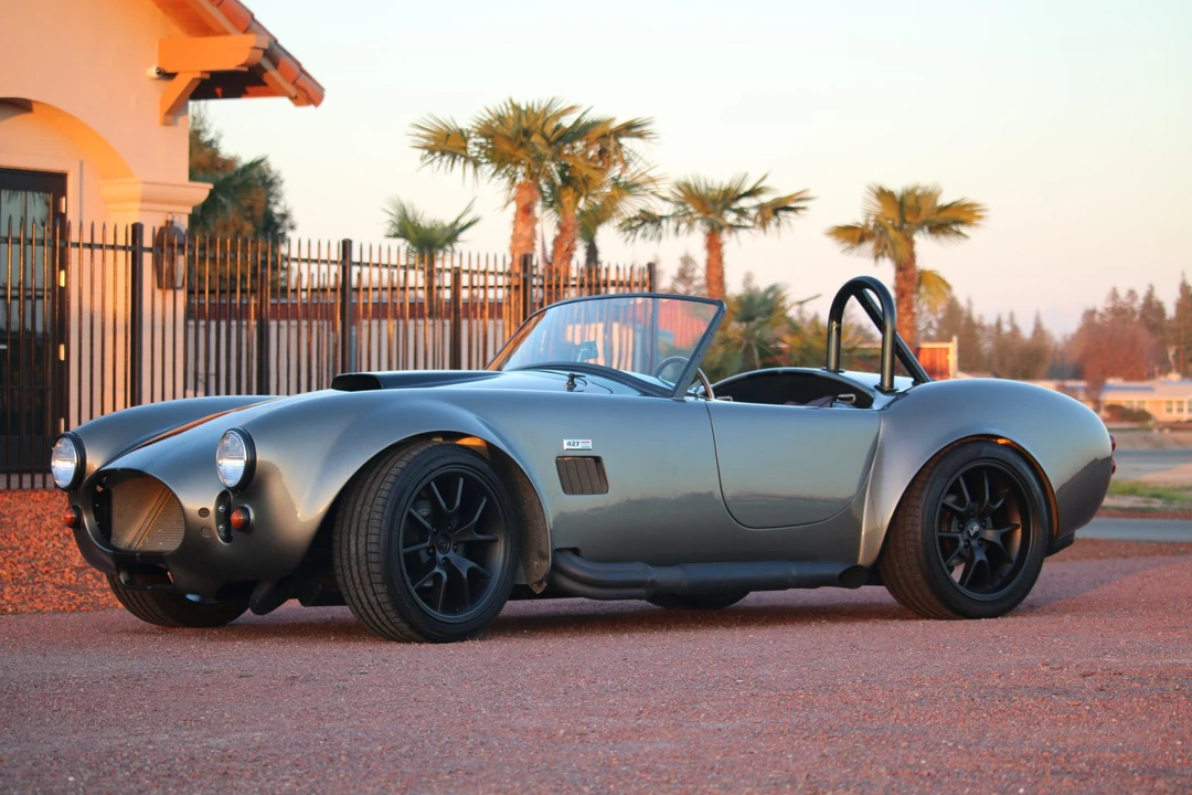 Shelby Cobra Replica - Image 4 of 31