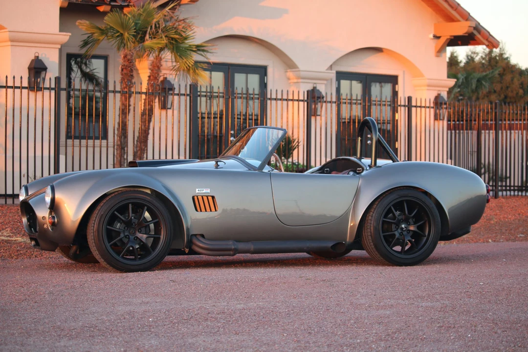 Shelby Cobra Replica - Image 3 of 31