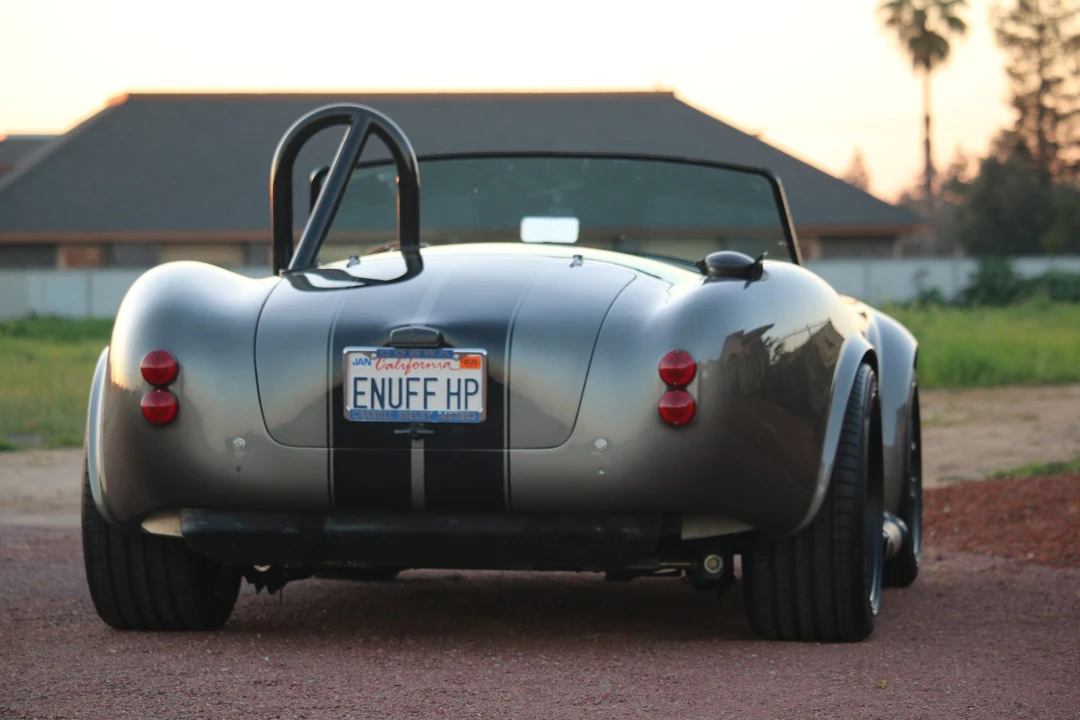 Shelby Cobra Replica - Image 13 of 31