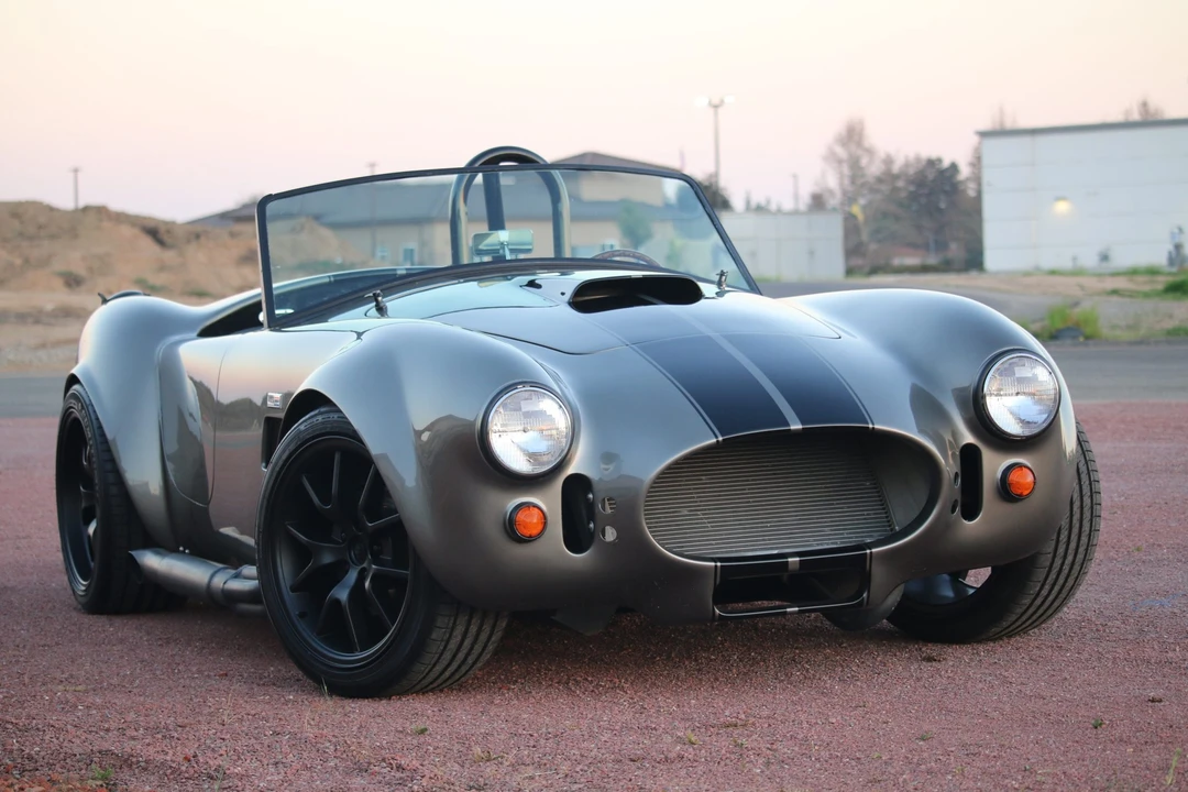 Shelby Cobra Replica - Image 7 of 31