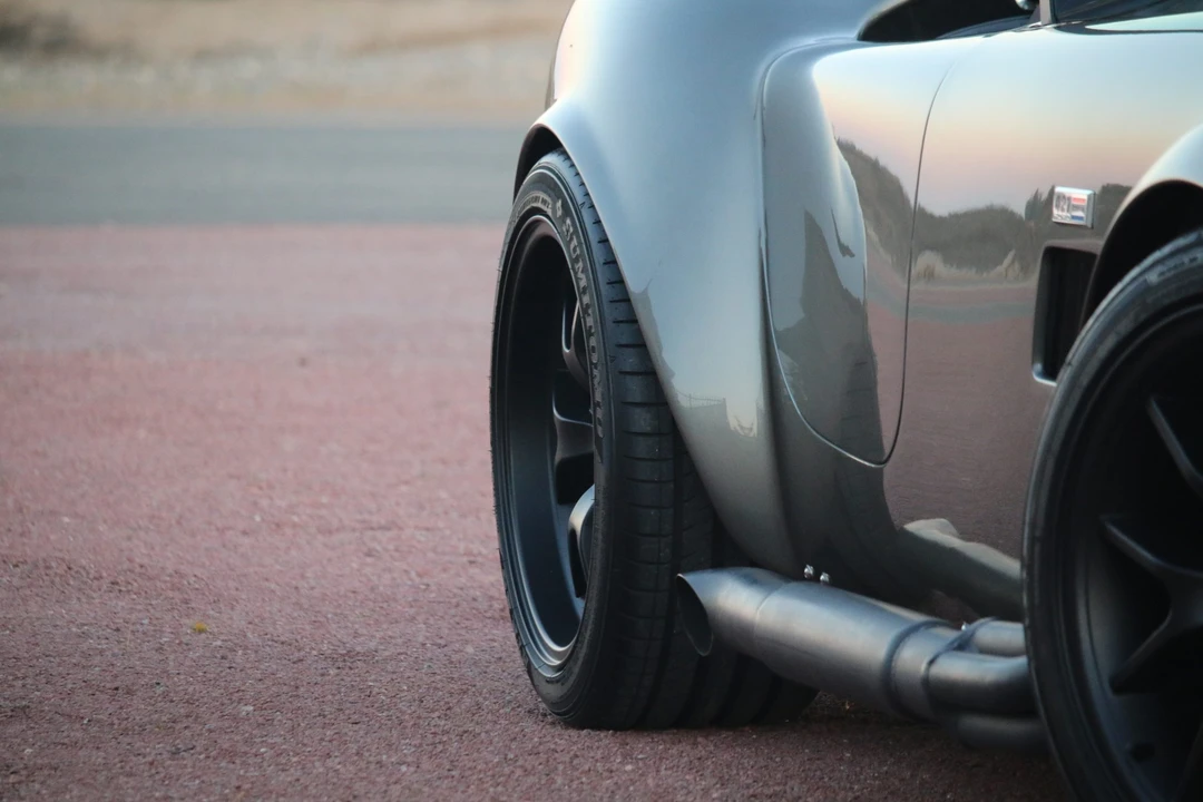 Shelby Cobra Replica - Image 31 of 31