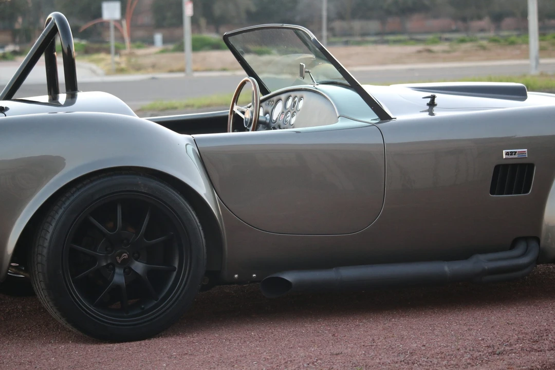 Shelby Cobra Replica - Image 19 of 31