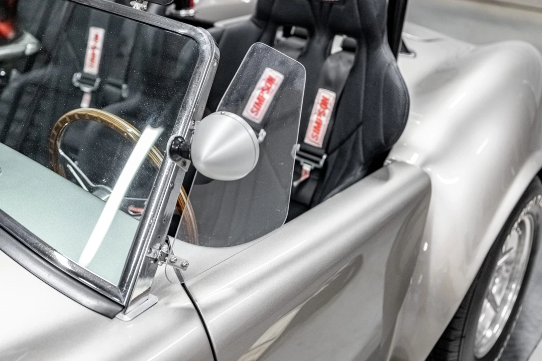 Shelby Cobra Replica - Image 25 of 31