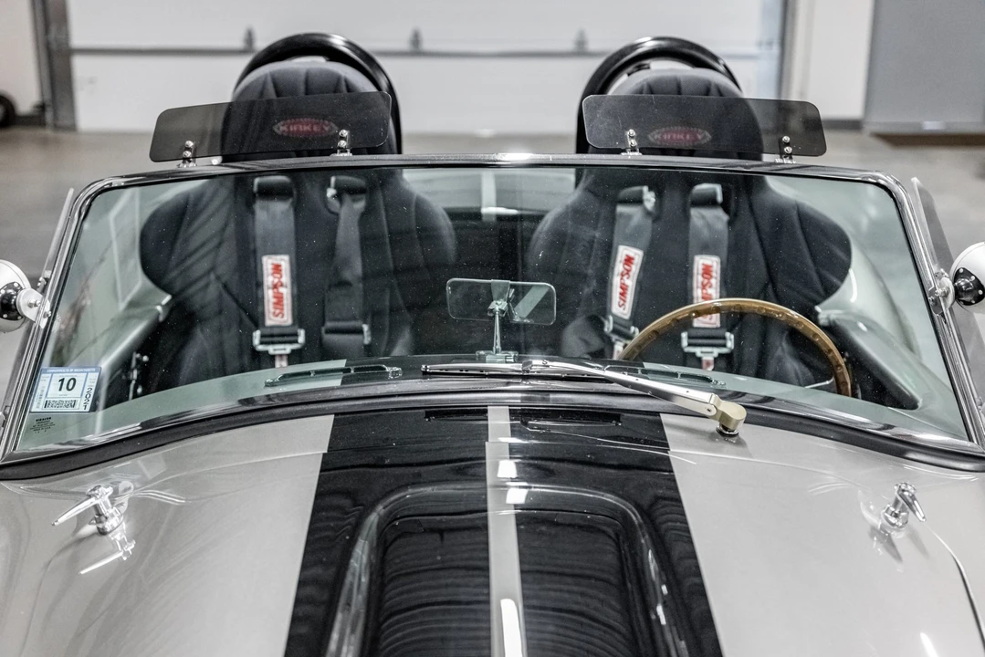 Shelby Cobra Replica - Image 19 of 31