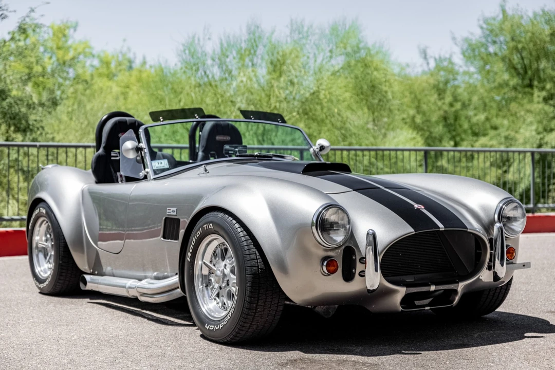 Shelby Cobra Replica - Image 1 of 31