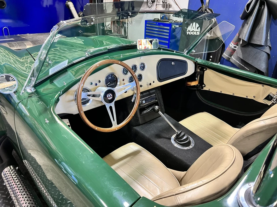 Shelby Cobra Replica - Image 21 of 31