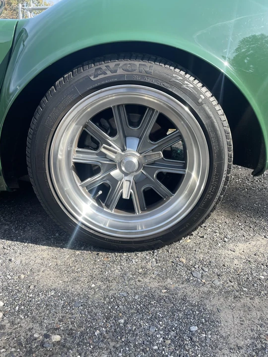 Shelby Cobra Replica - Image 17 of 31