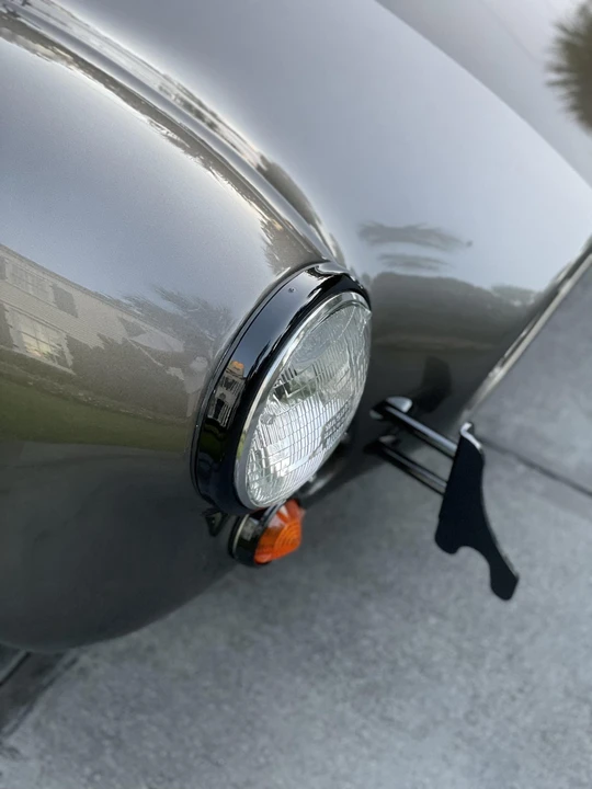 Shelby Cobra Replica - Image 16 of 31
