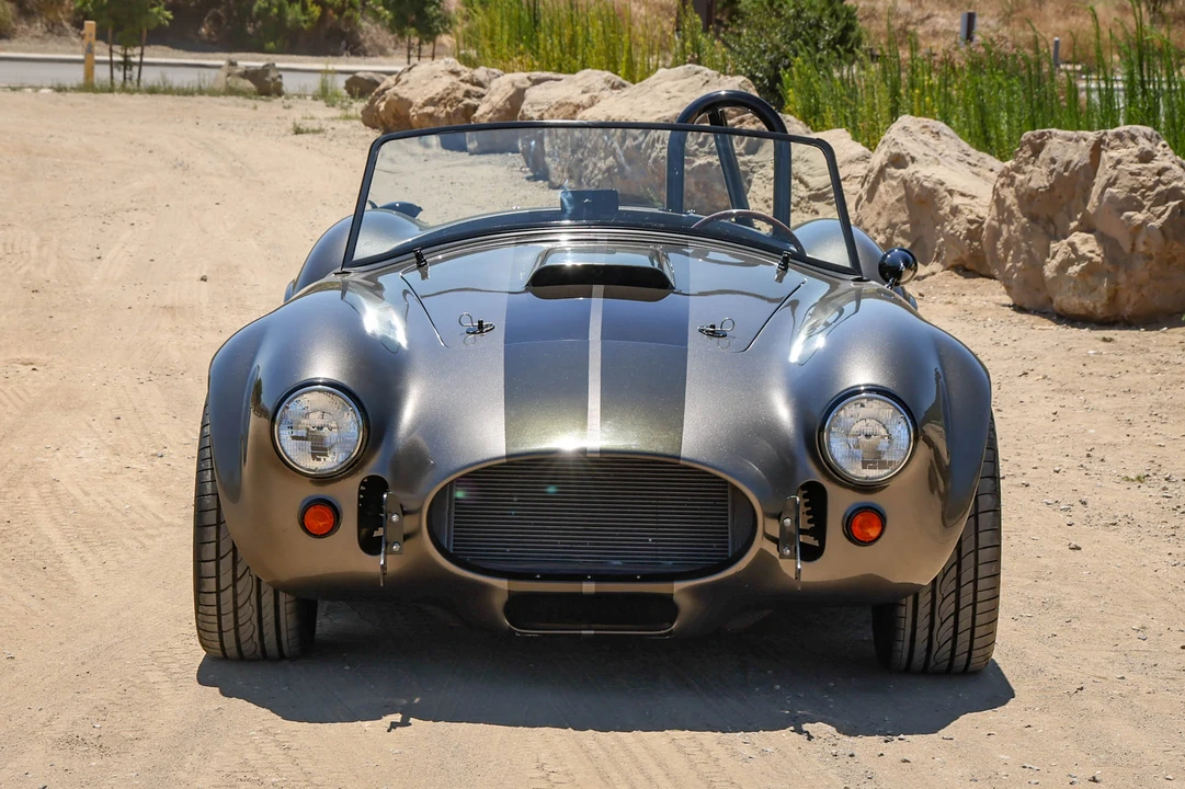 Shelby Cobra Replica - Image 7 of 31