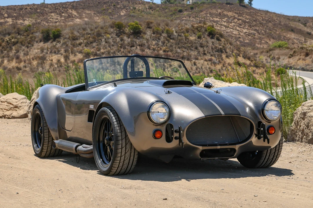 Shelby Cobra Replica - Image 10 of 31