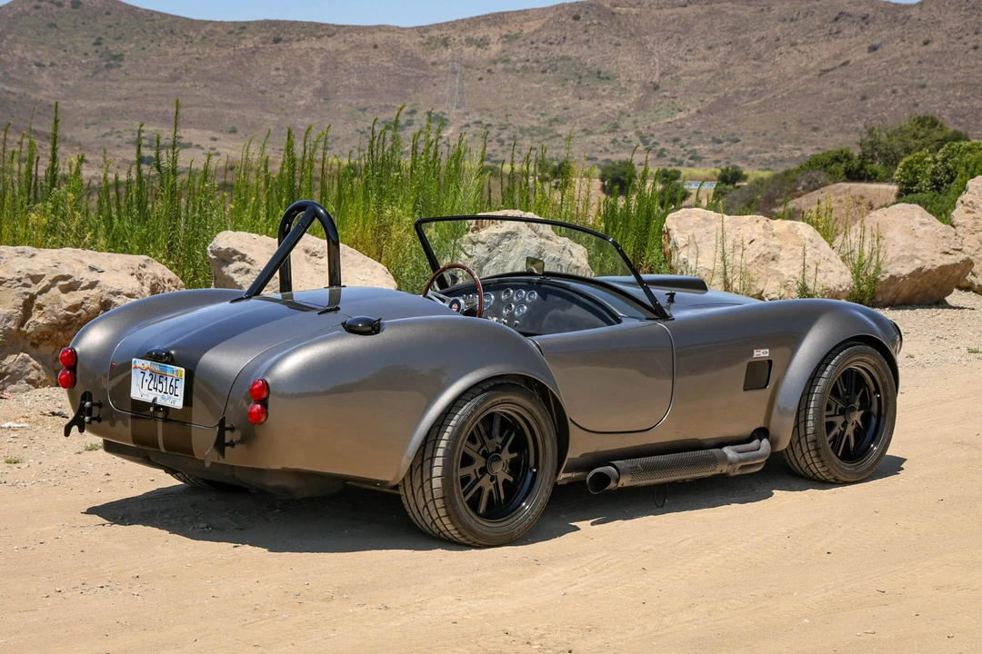 Shelby Cobra Replica - Image 19 of 31