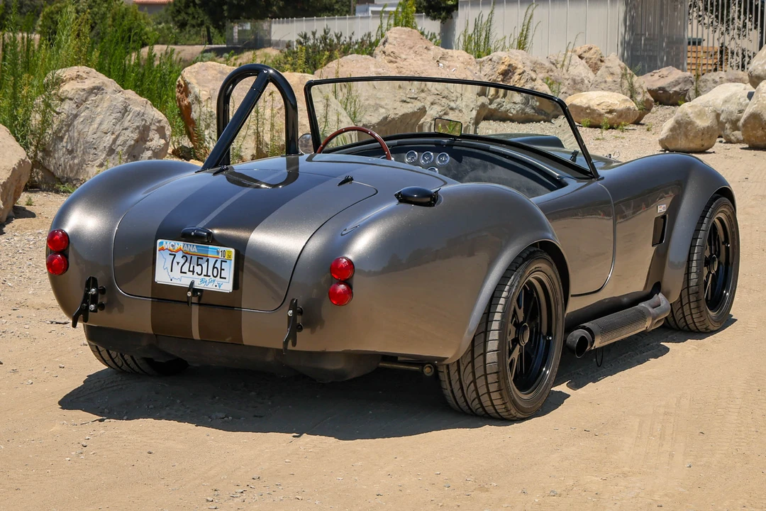 Shelby Cobra Replica - Image 22 of 31