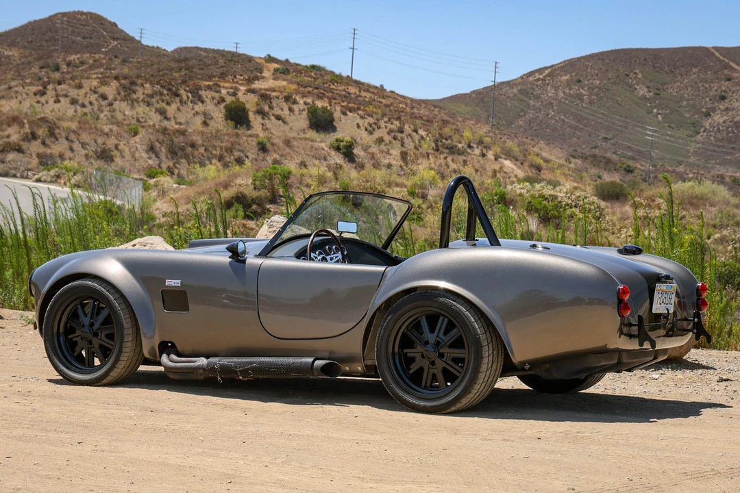 Shelby Cobra Replica - Image 28 of 31
