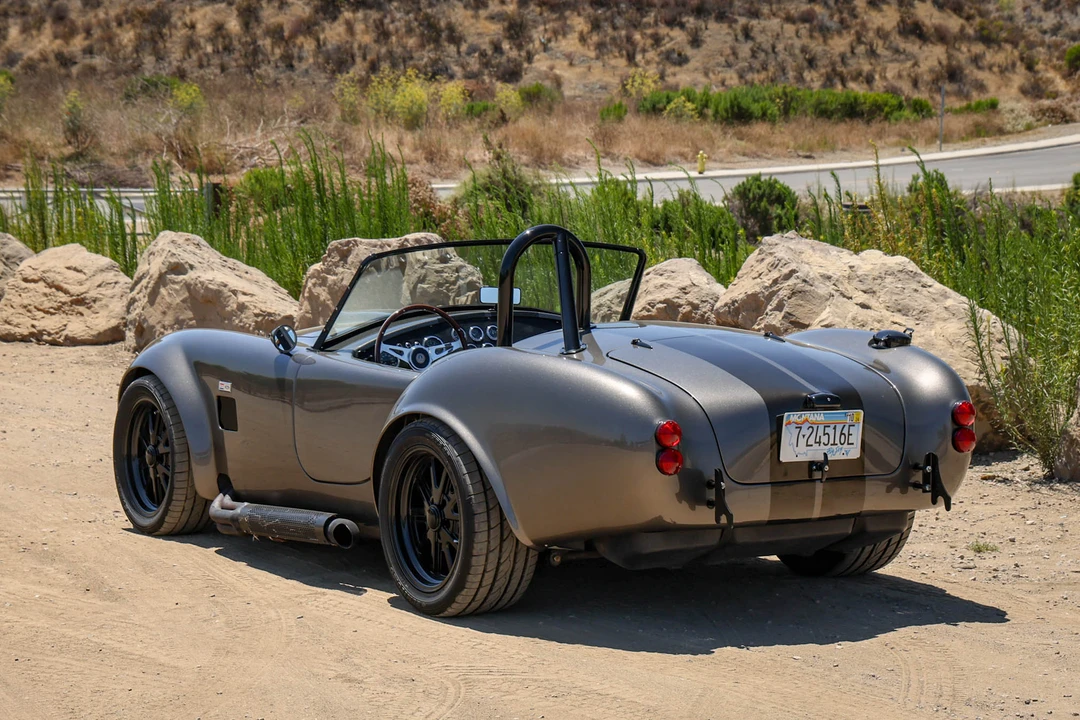 Shelby Cobra Replica - Image 25 of 31