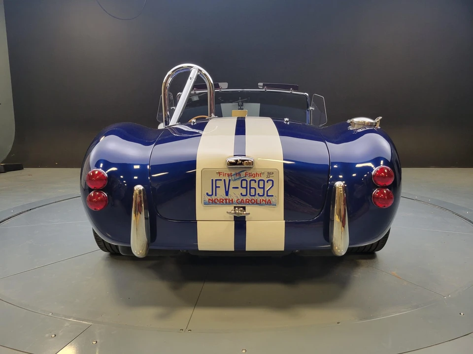 Shelby Cobra Replica - Image 9 of 31