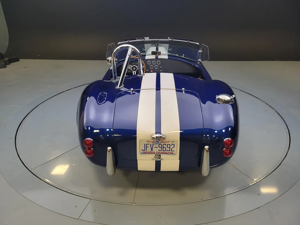 Shelby Cobra Replica - Image 10 of 31