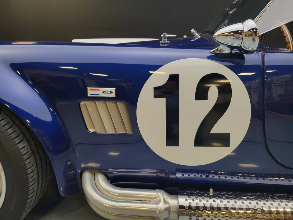 Shelby Cobra Replica - Image 17 of 31