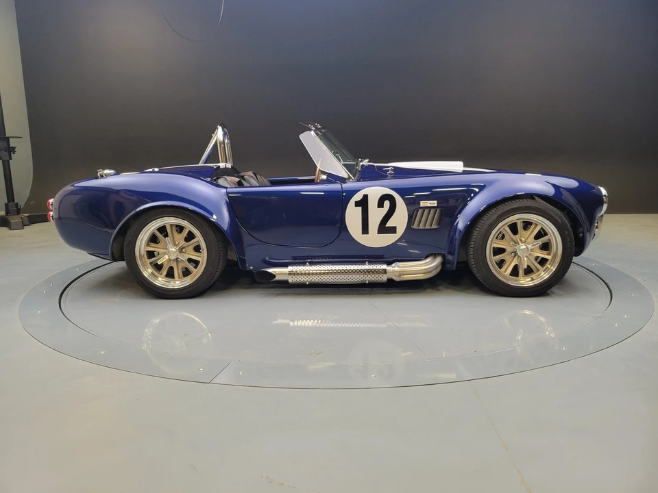 Shelby Cobra Replica - Image 11 of 31