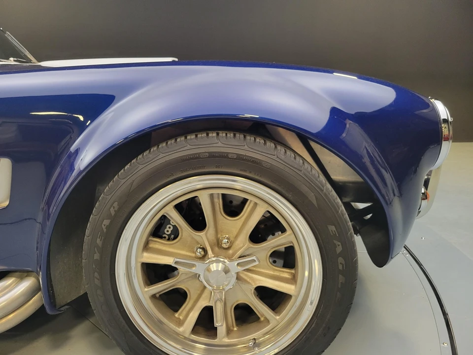 Shelby Cobra Replica - Image 23 of 31