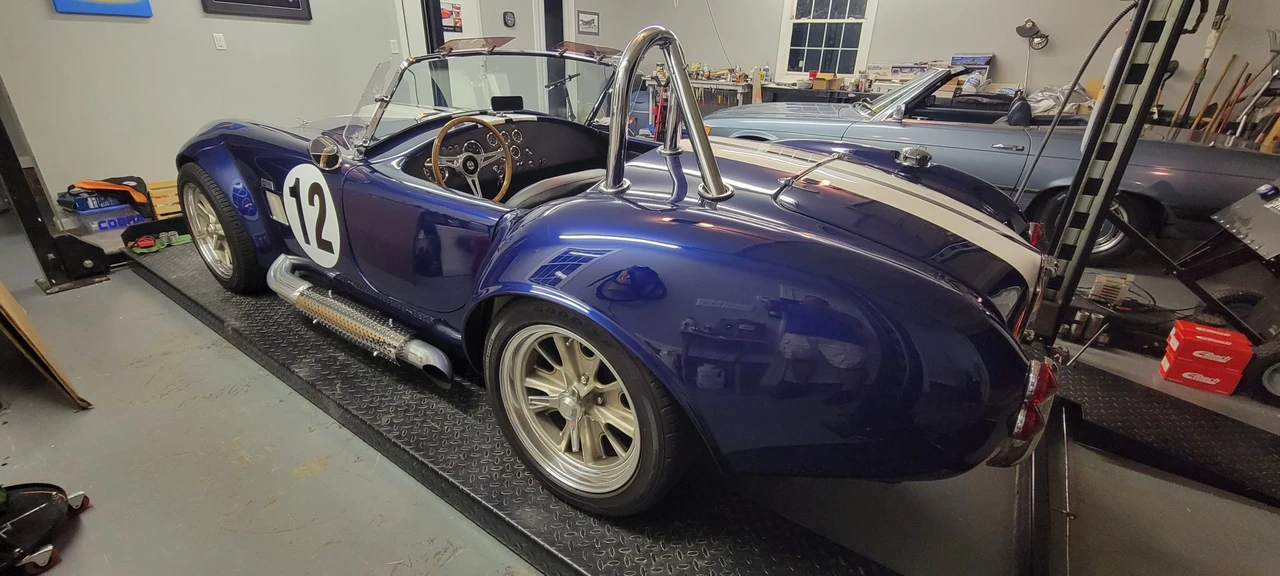 Shelby Cobra Replica - Image 15 of 31