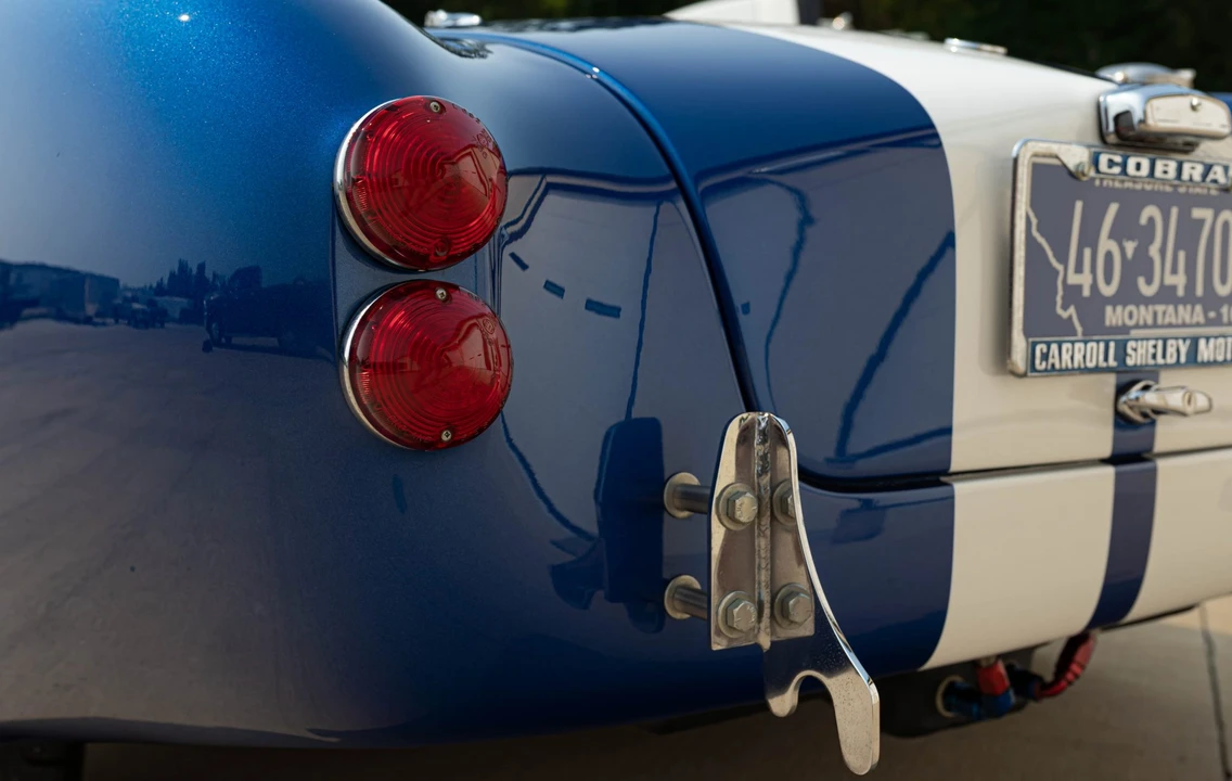 Shelby Cobra Replica - Image 17 of 31