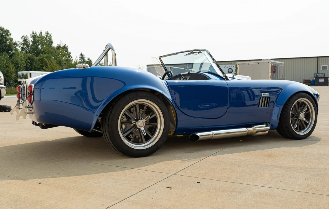 Shelby Cobra Replica - Image 8 of 31