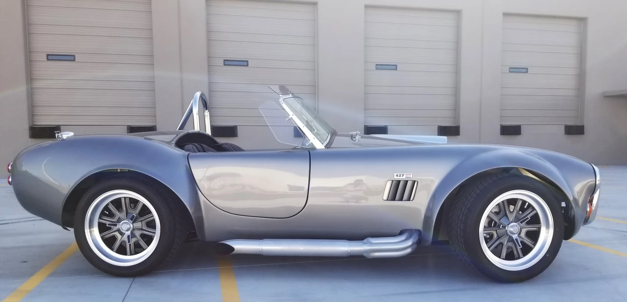 Shelby Cobra Replica - Image 9 of 31