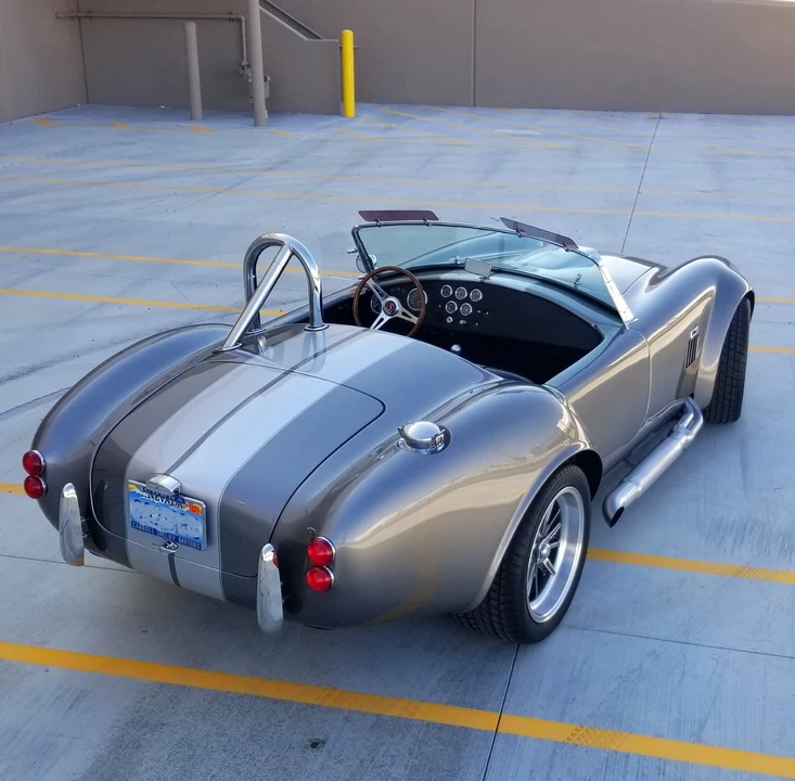 Shelby Cobra Replica - Image 6 of 31