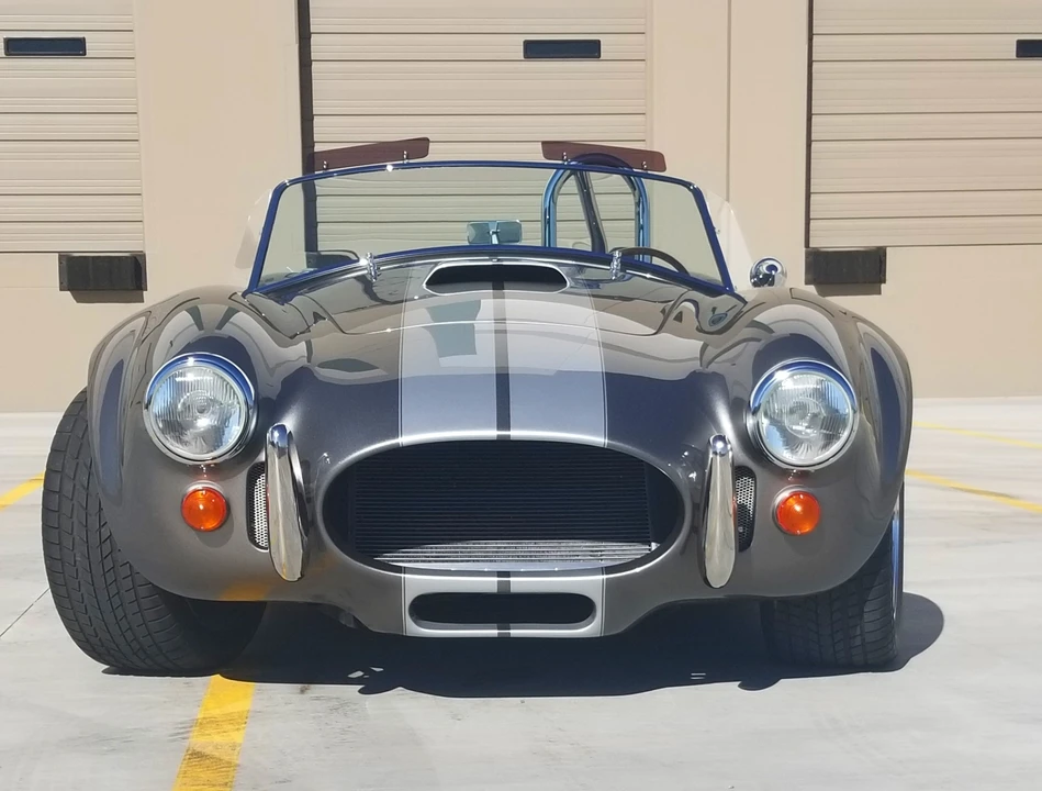 Shelby Cobra Replica - Image 11 of 31