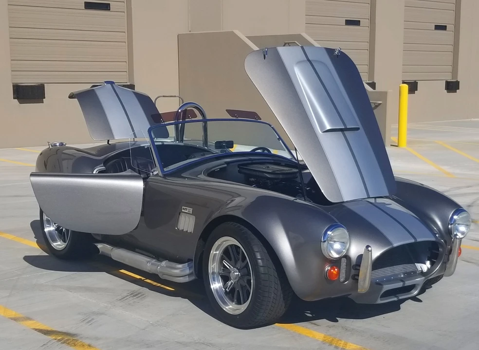 Shelby Cobra Replica - Image 14 of 31