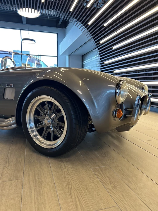 Shelby Cobra Replica - Image 15 of 31