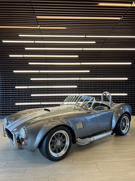 Shelby Cobra Replica - Image 2 of 31