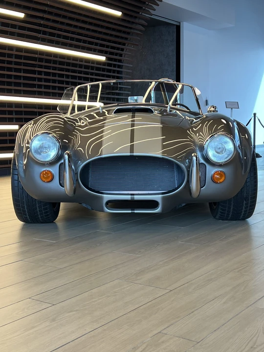 Shelby Cobra Replica - Image 8 of 31
